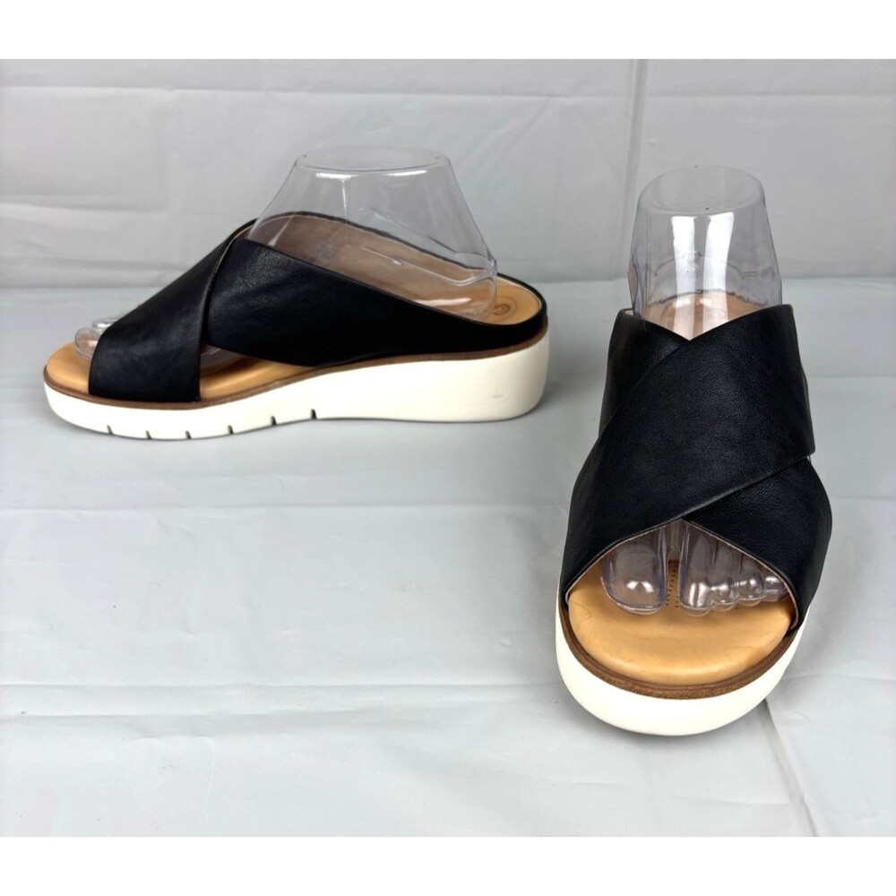 Corso Como Black Crossband Platform Sandals with White Sole